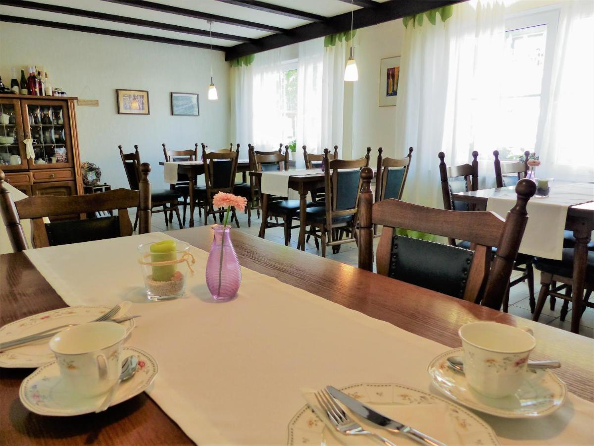 Gaestehaus Schwaab Zeltingen-Rachtig Bagian luar foto