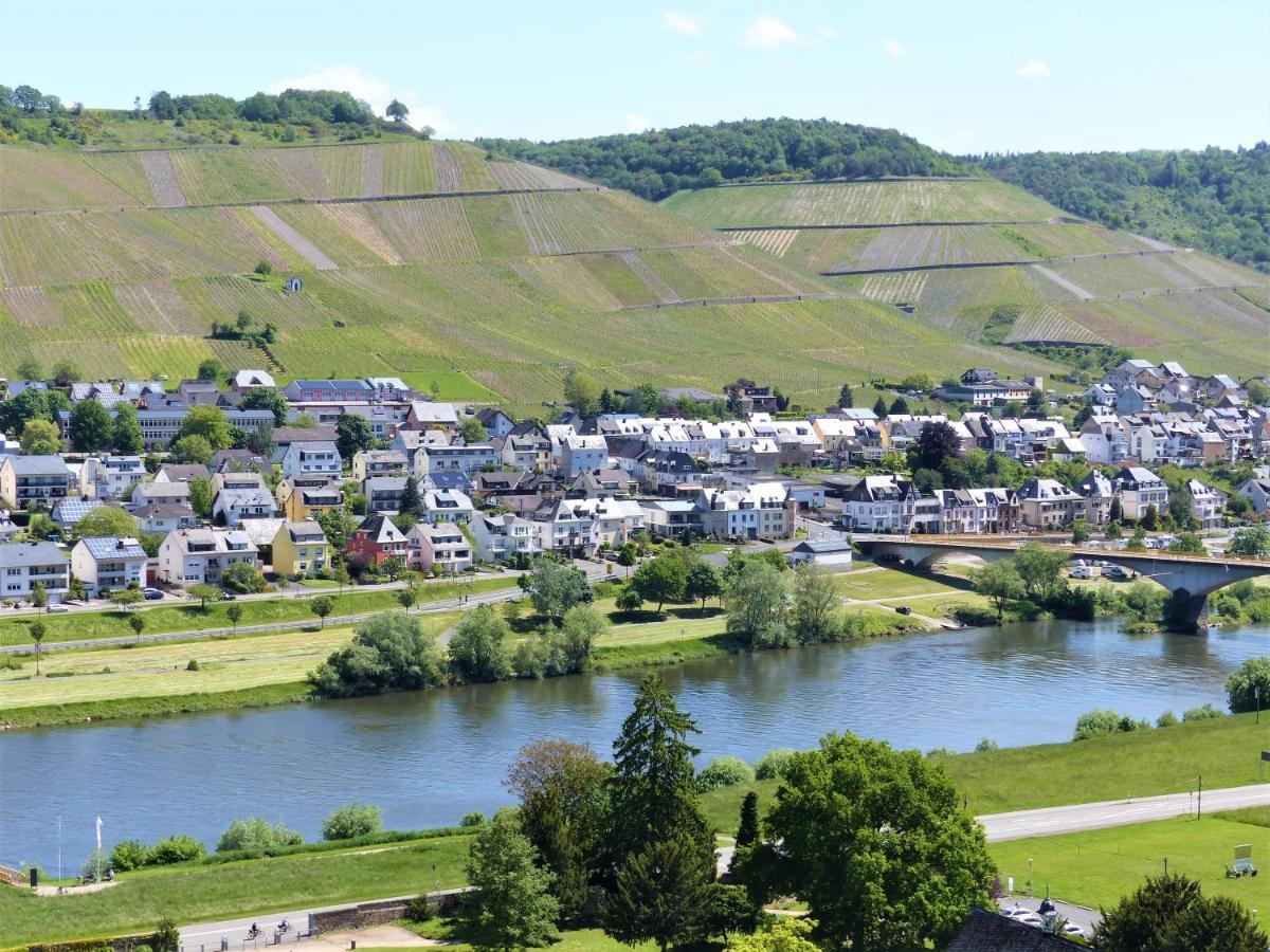 Gaestehaus Schwaab Zeltingen-Rachtig Bagian luar foto